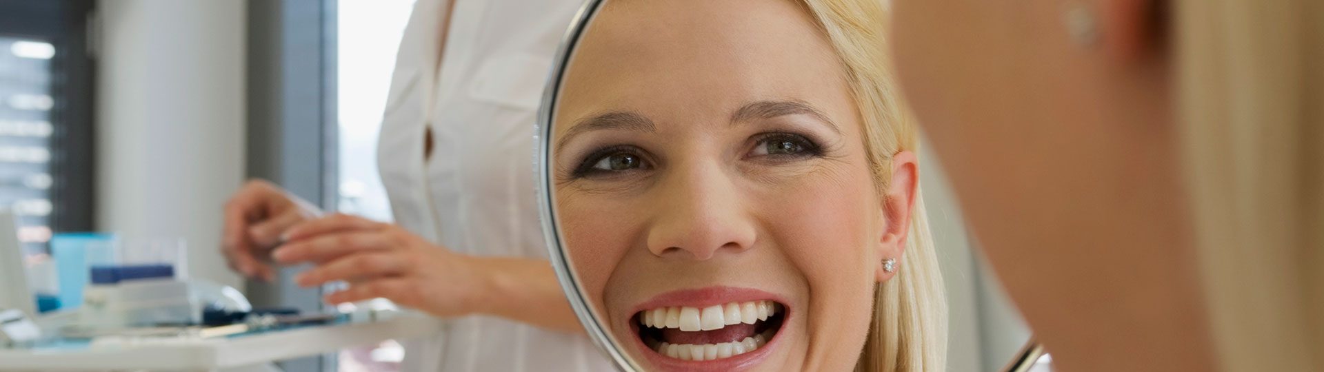 What You Should Know About a Home Teeth Whitening Kit