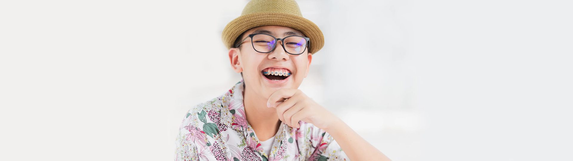 Comparing Invisible Aligners to Conventional Dental Braces