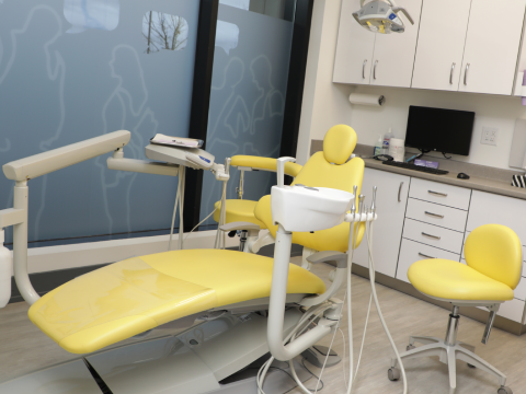 Image of chair at dentak office